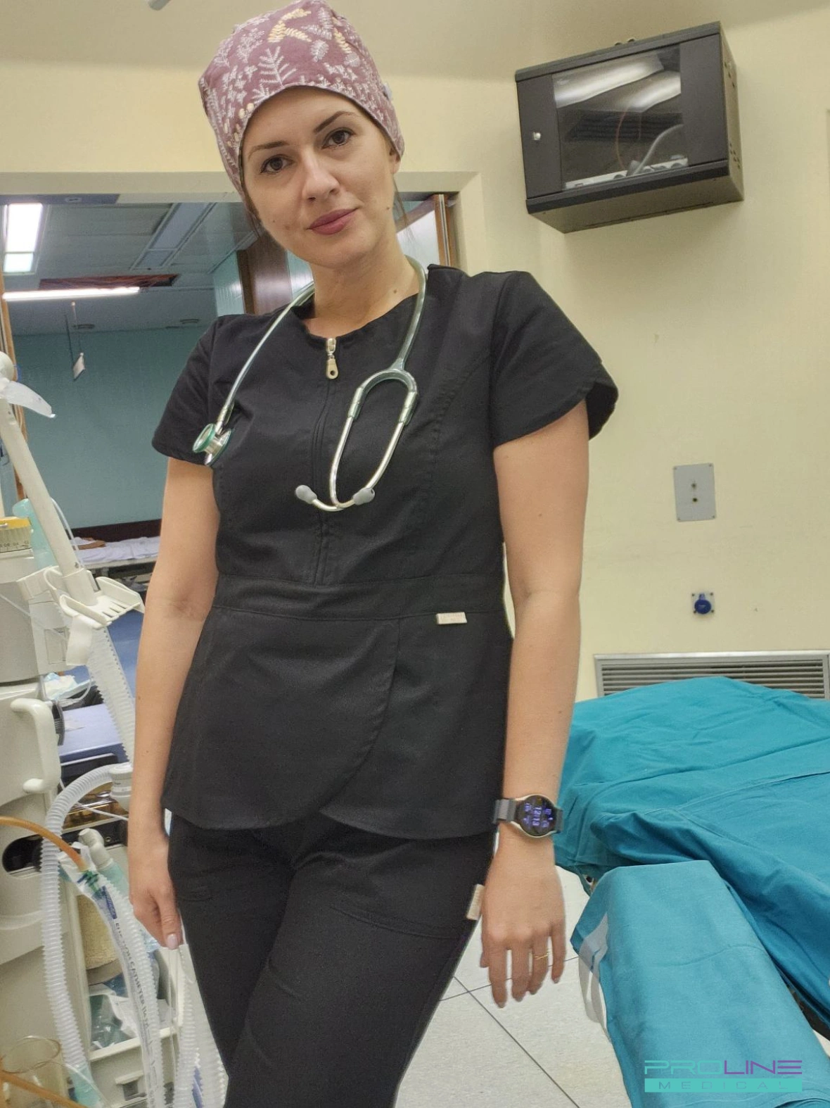 MEDICINSKA UNIFORMA – PROFESIONALNA RADNA ODEĆA ZA LEKARE I MEDICINSKE SESTRE